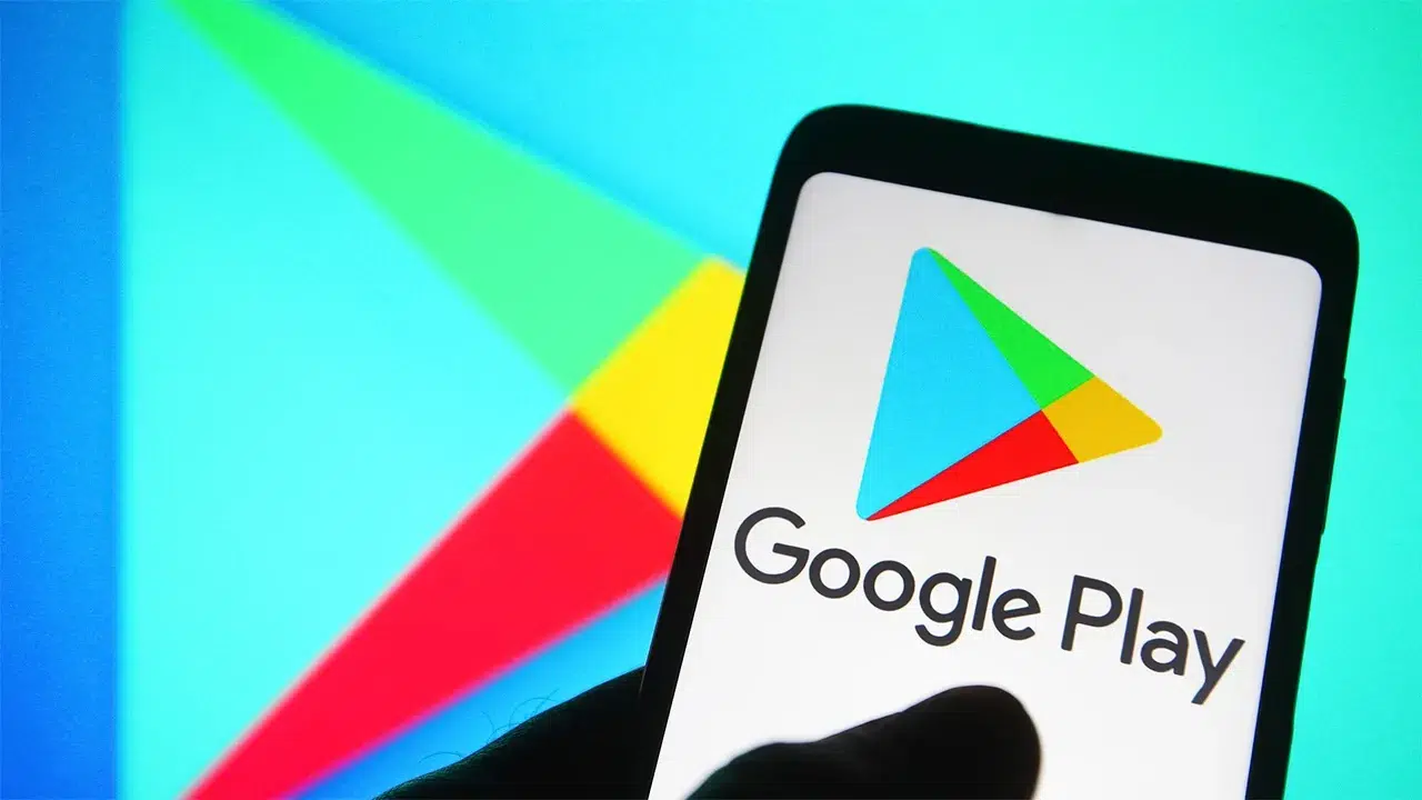 Изображение к статье: Скам CallPhantom: 7,3 млн загрузок в Google Play за фейк