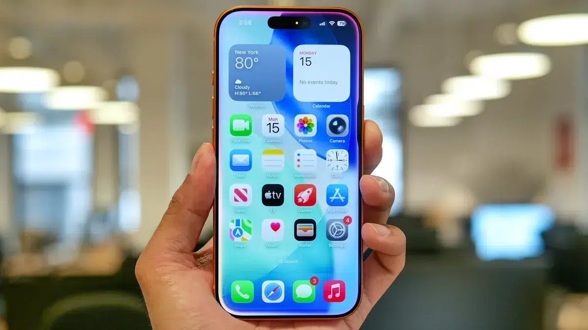 Изображение к статье: Утечка iPhone 20: экран «вокруг корпуса», Face ID под дисплеем и батарея 6000 мА-ч