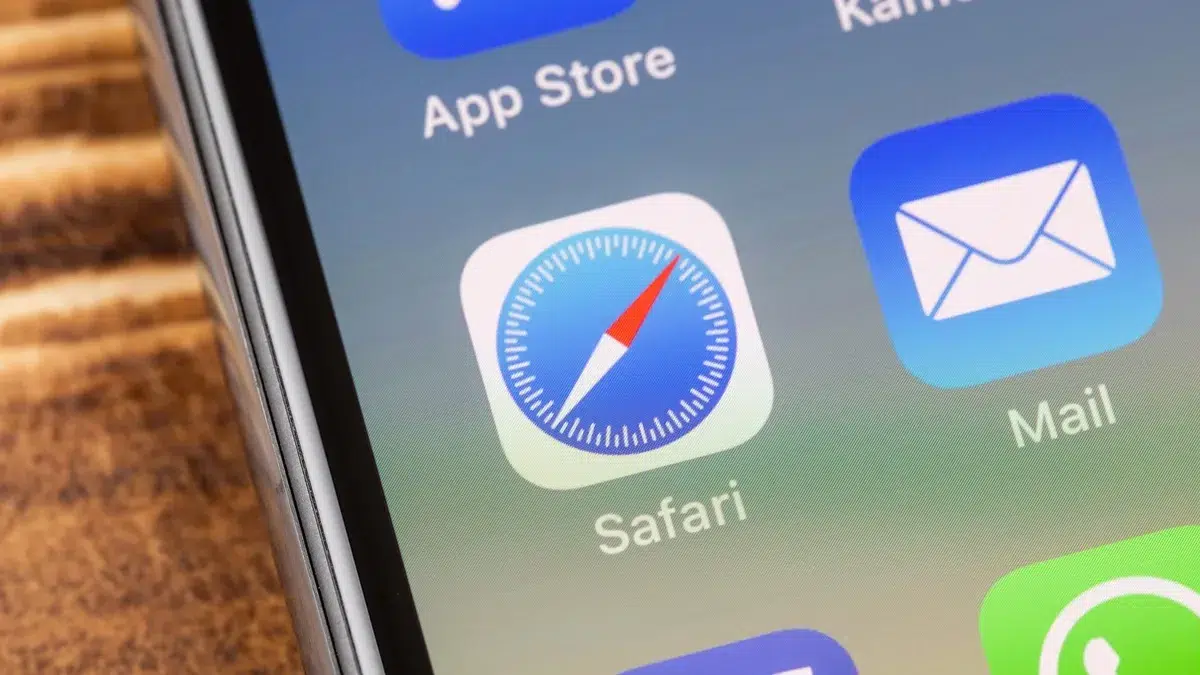 Изображение к статье: macOS 27: Apple поправит Liquid Glass и добавит ИИ в Safari