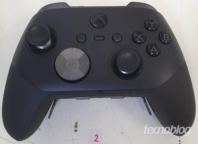 Xbox Elite Series 3 засветился на фото ролики и режим облака