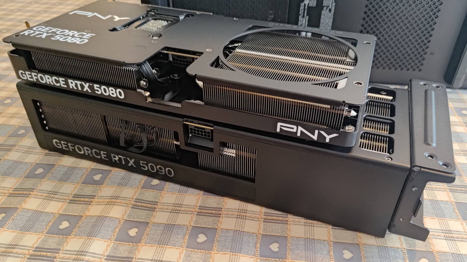 PNY сделала RTX 5080 тоньше 2 слота и цена $1400