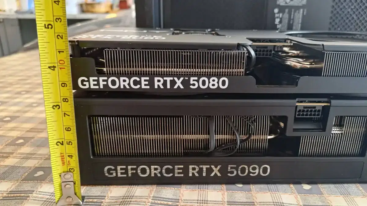 Изображение к статье: PNY сделала RTX 5080 тоньше: 2 слота и цена $1400