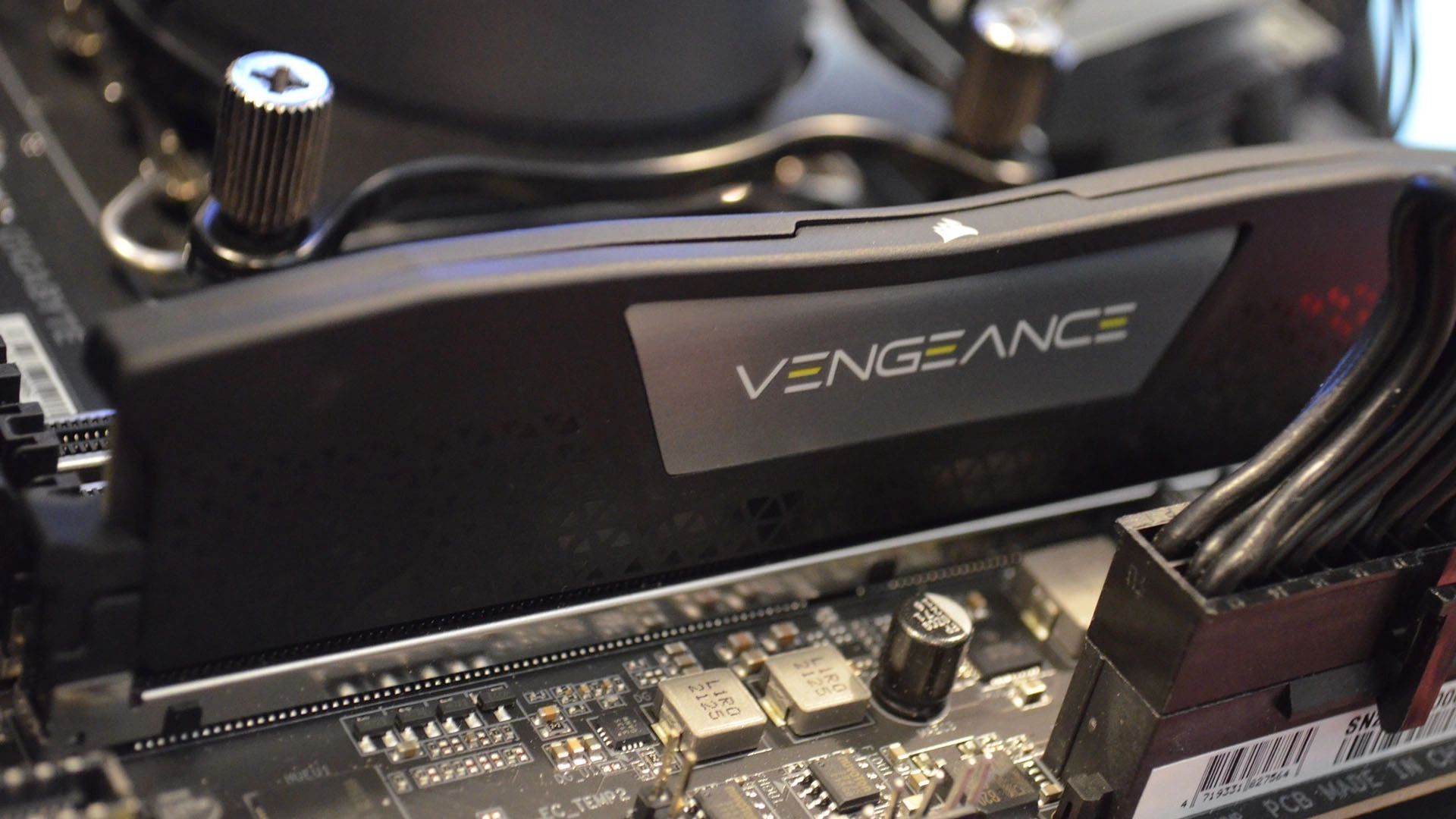 Corsair Vengeance DDR5 засветилась с чипами CXMT из Китая
