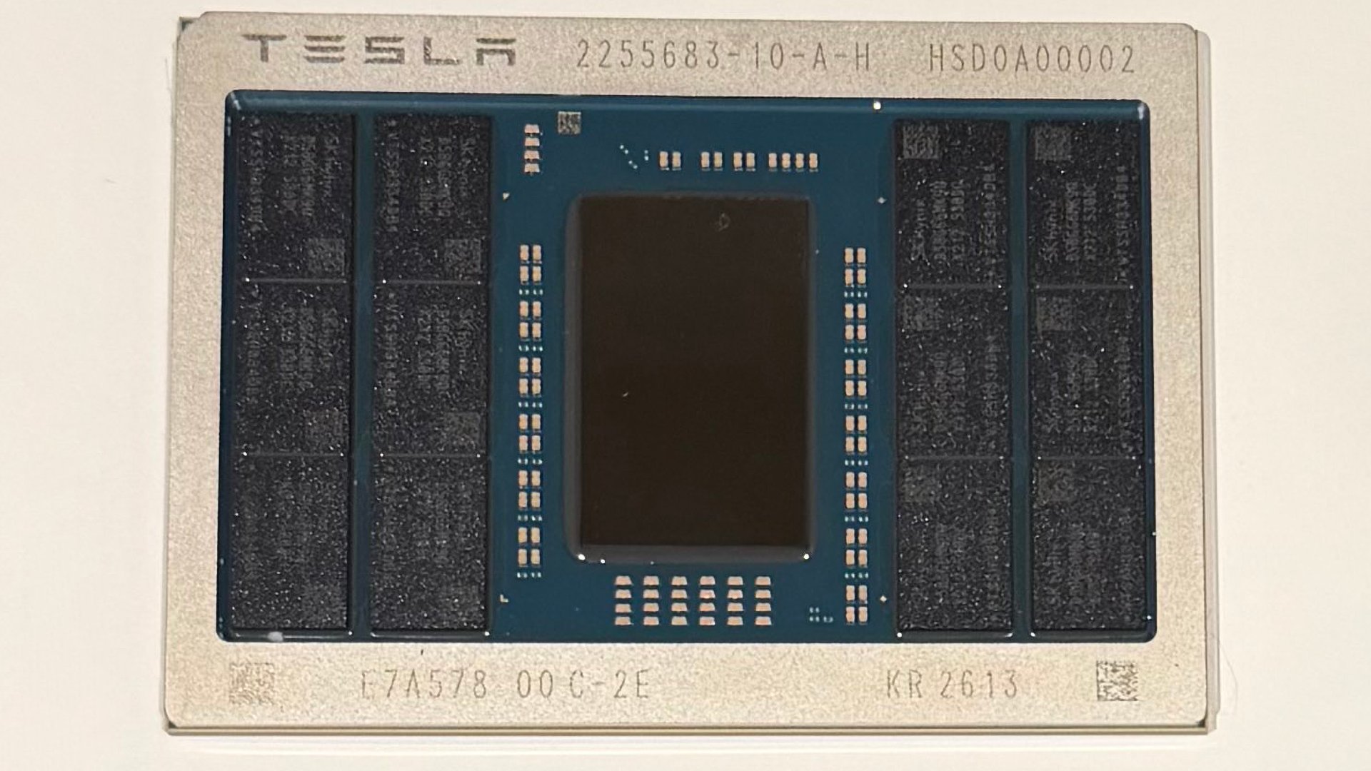 SpaceX признала дефицит GPU для орбитального ИИ перед IPO