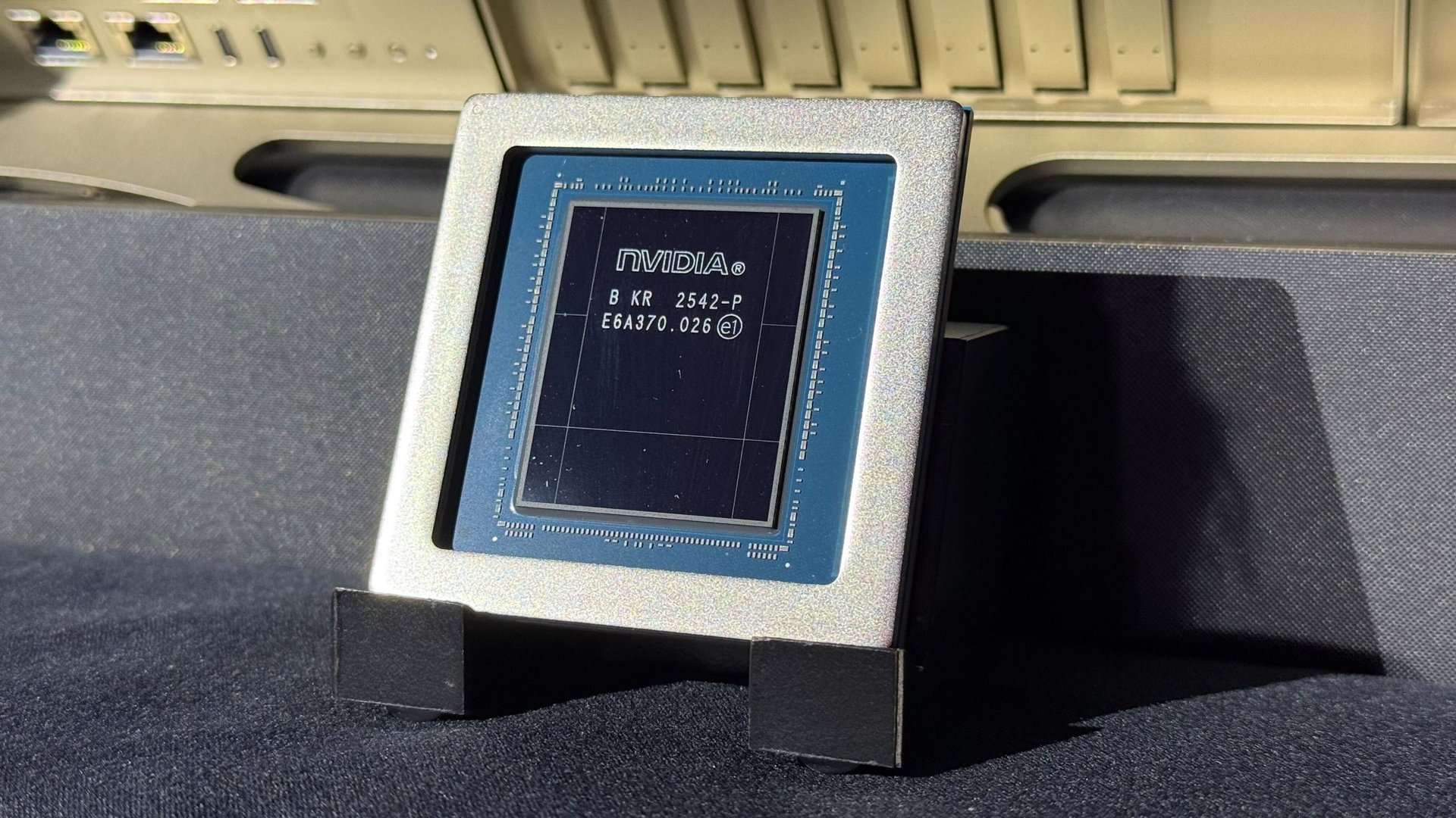 Первые тесты Nvidia Vera 88 ядер и борьба с EPYC и Xeon