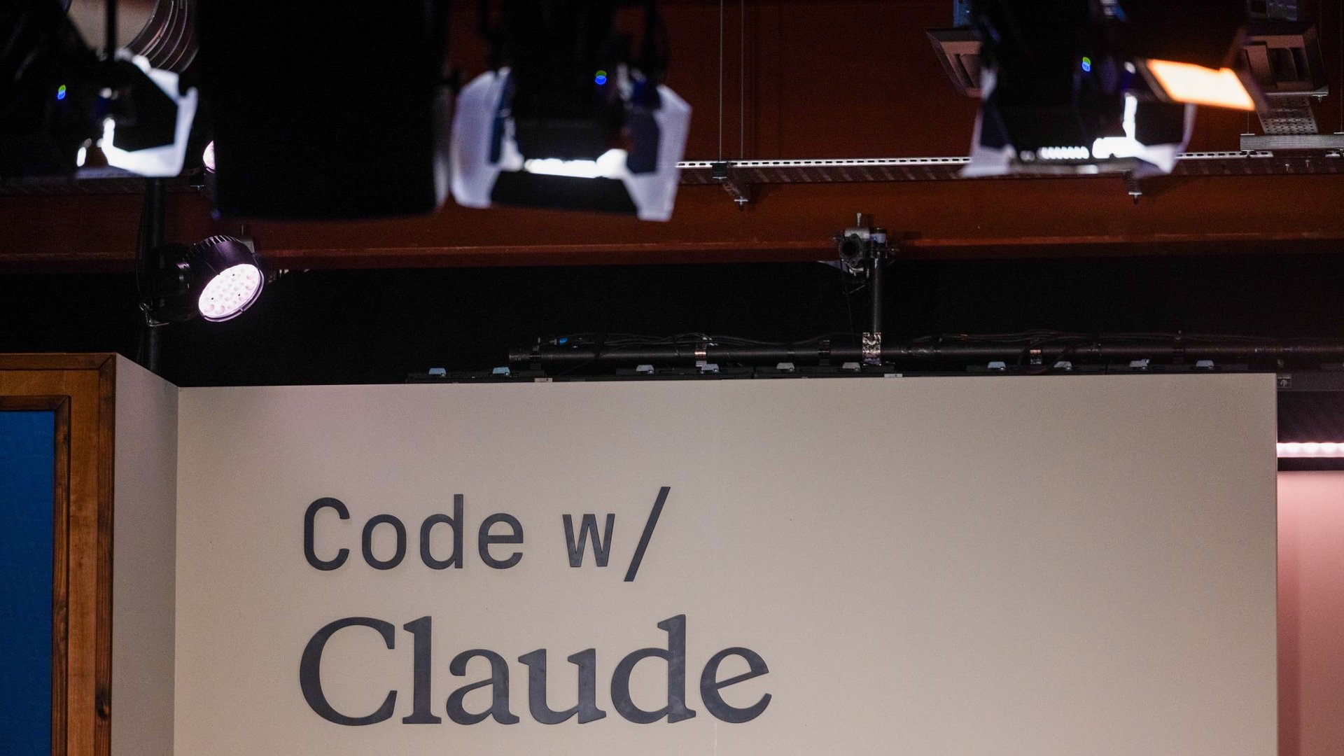 Компания без лимитов сожгла $500 млн на Claude AI за месяц