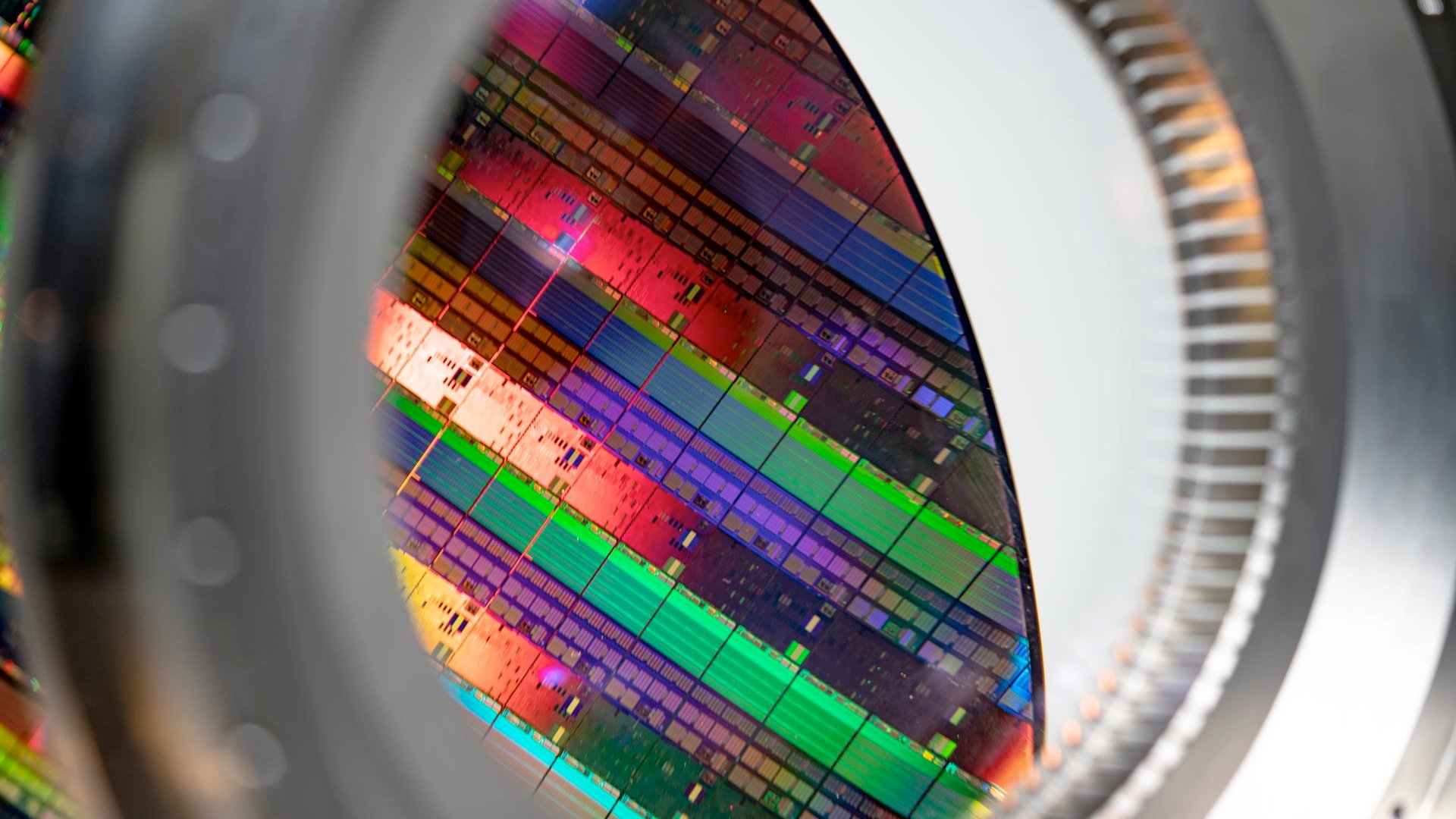 Nikon хочет продавать ArF сканеры дешевле ASML и вернуть клиентов