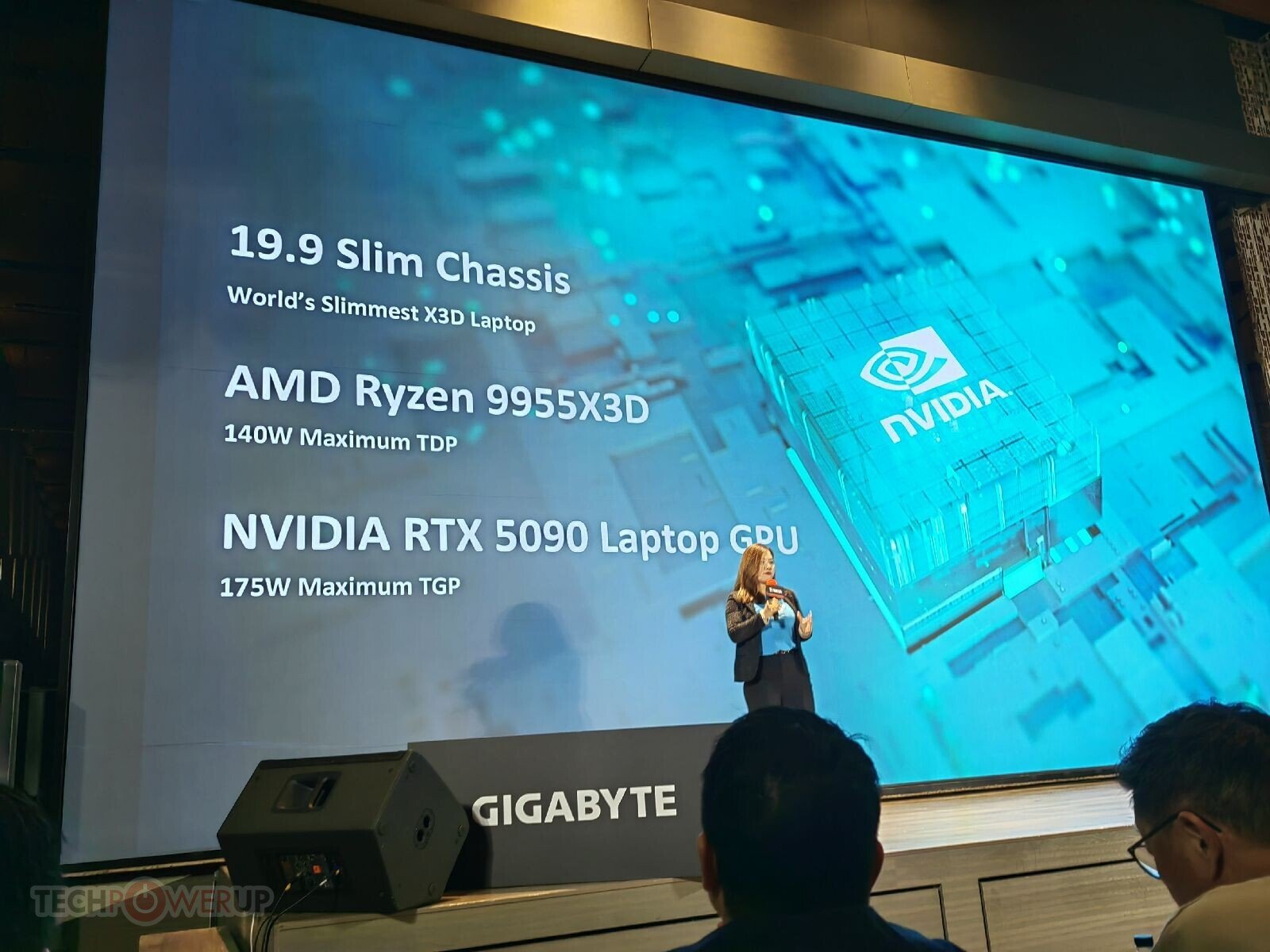 Изображение к статье: Gigabyte показала AORUS Master 16 с RTX 5090 Laptop