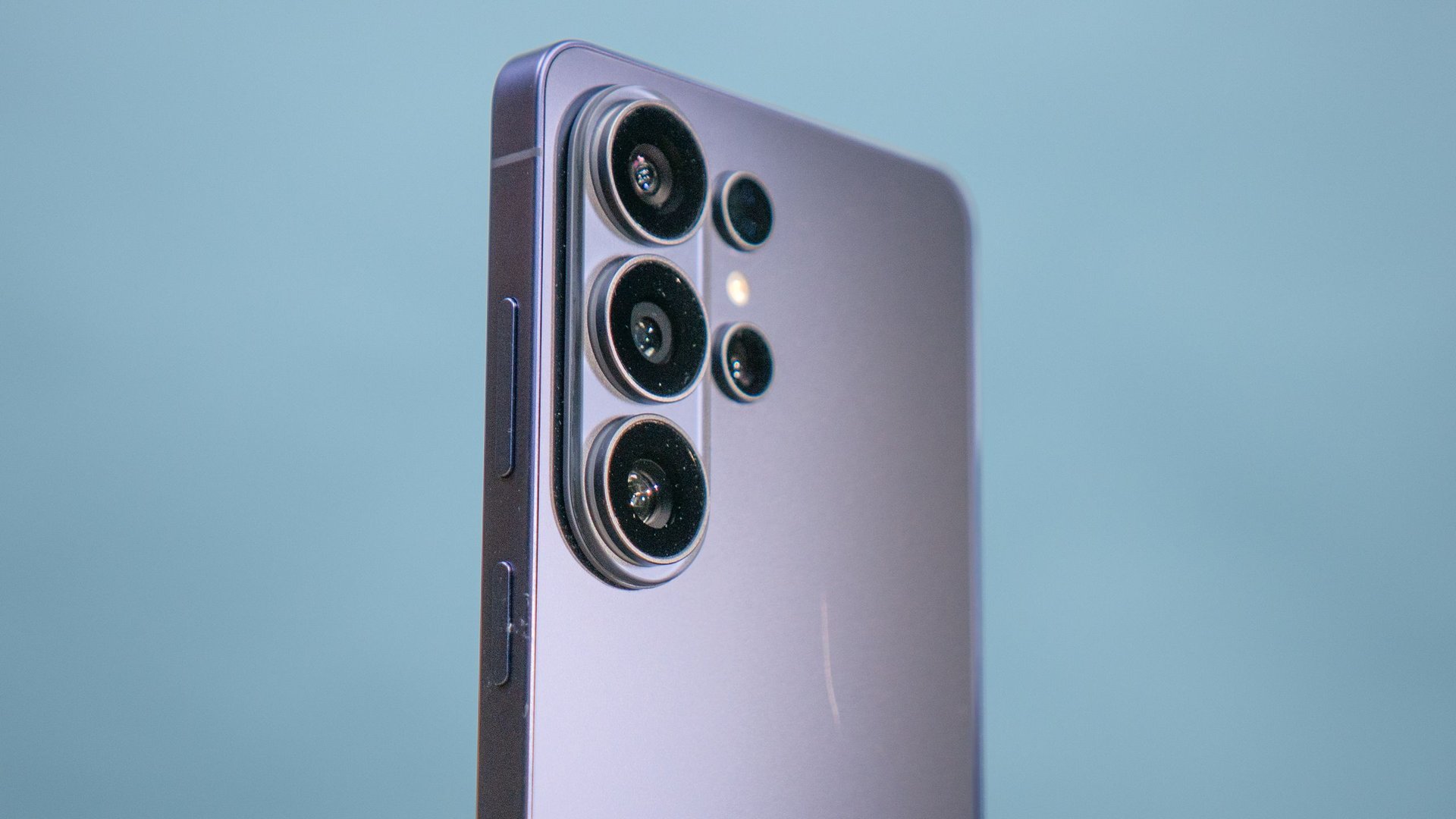 Galaxy S27 Ultra может получить батарею больше 6000 мАч