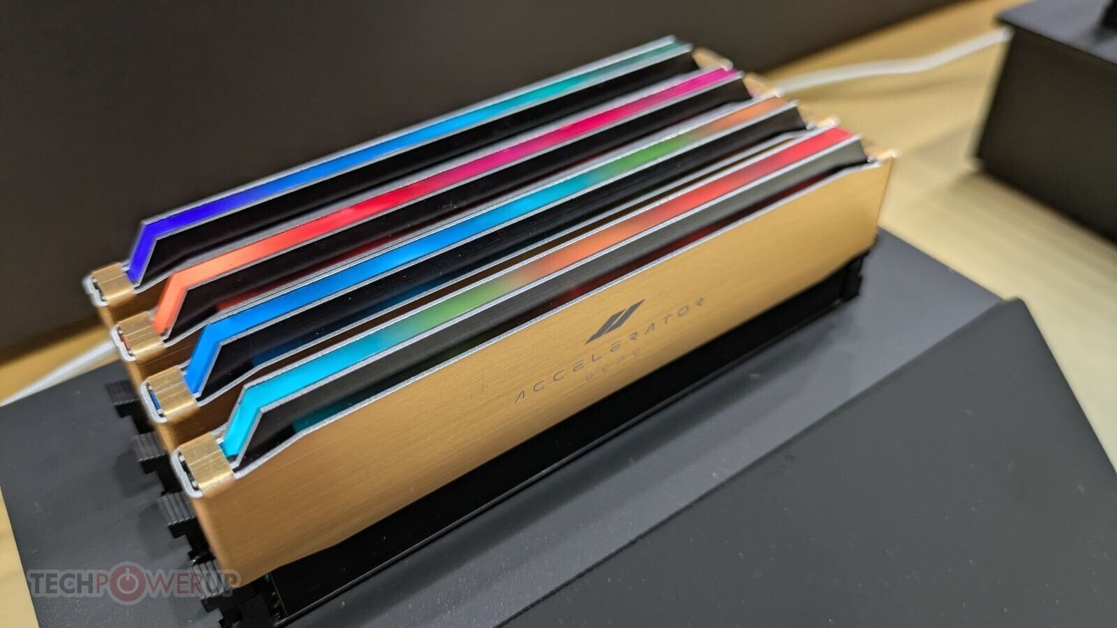 Изображение к статье: OCPC показала DDR5-8000 Pista и новые SSD M.2