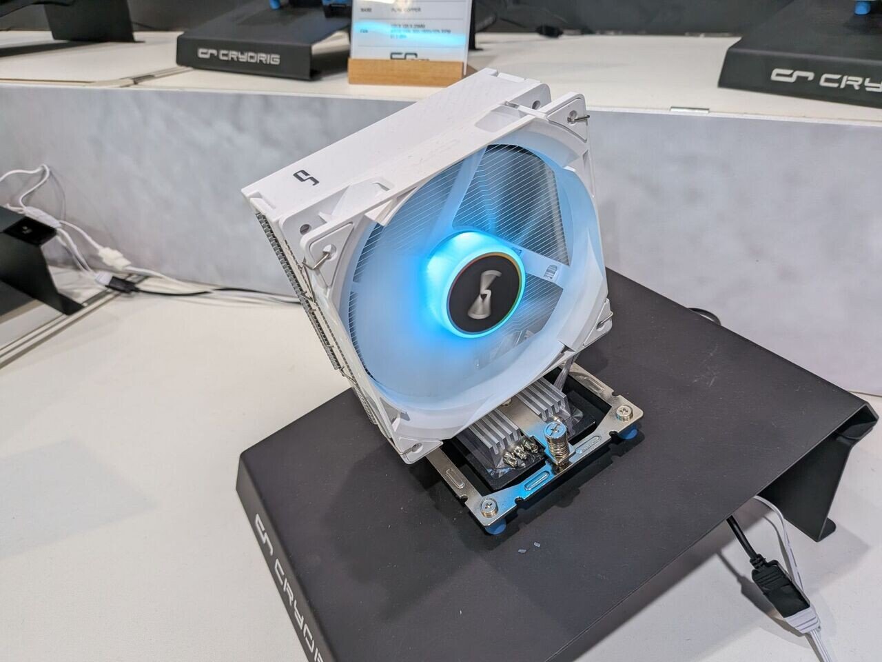 Cryorig показала корпус AI 100 на 16 HDD и кулеры