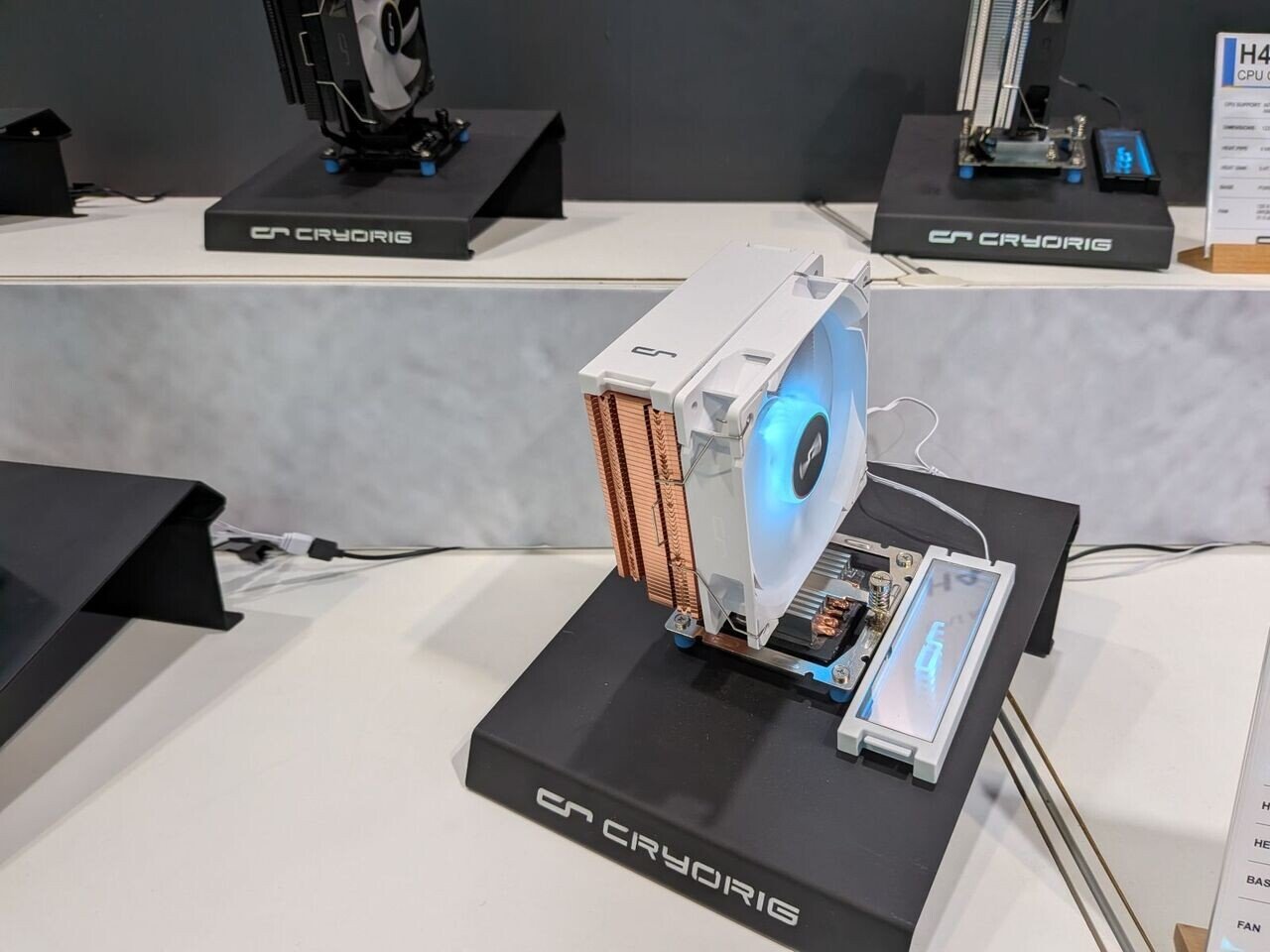 Изображение к статье: Cryorig показала корпус AI-100 на 16 HDD и кулеры