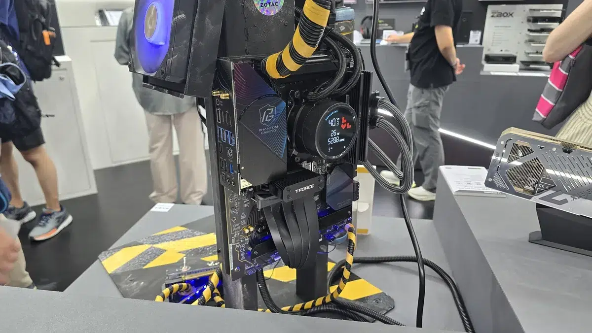 Изображение к статье: На Computex 2026 показали самые странные игровые ПК