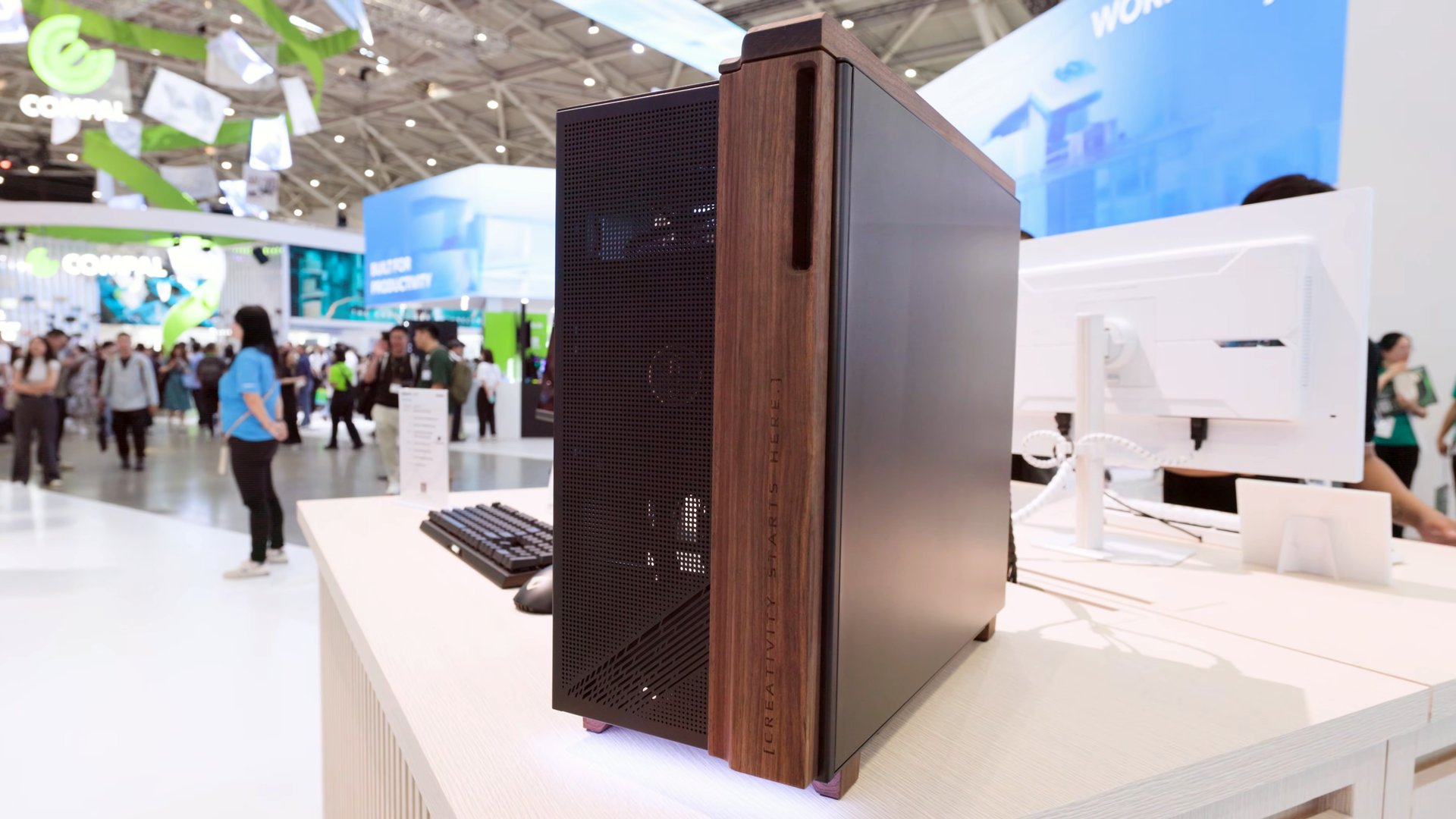 Gigabyte показала корпус Aorus C400 Glass с деревом