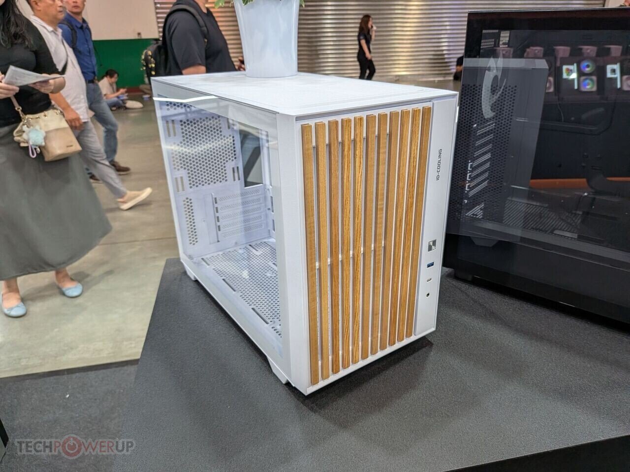 ID Cooling показала корпуса и кулеры на Computex 2026