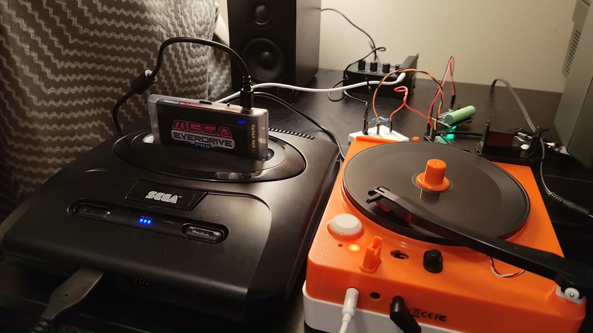 Sega Genesis попытались загрузить с винила не вышло