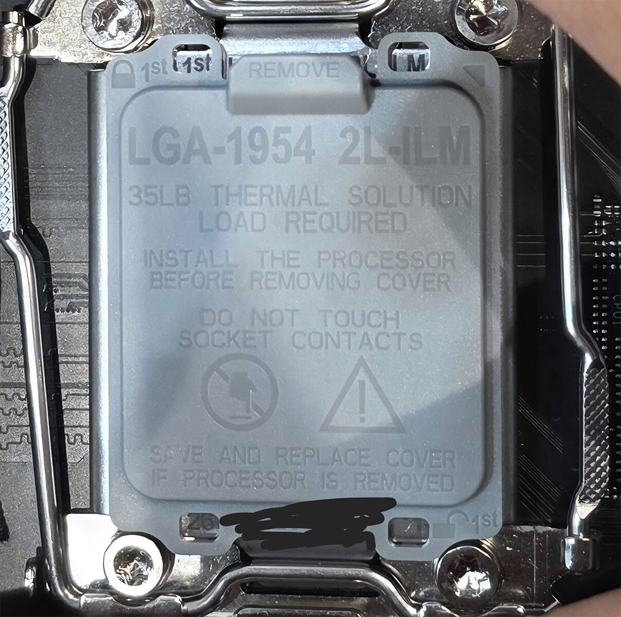 Сокет Intel LGA1954 для Nova Lake показали на фото