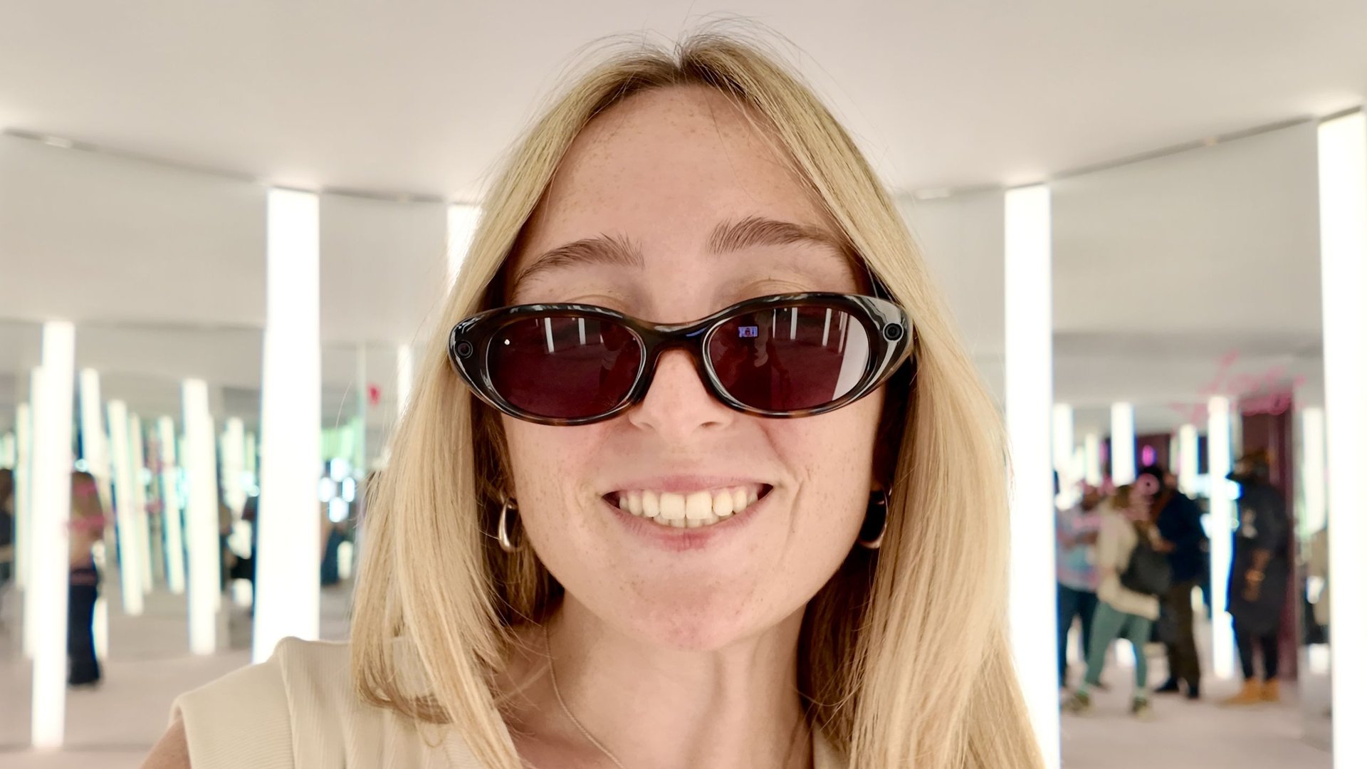 Meta Glasses за $299 вышли без логотипов Ray Ban и Oakley