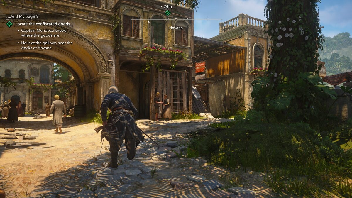 Персонаж в Assassins Creed IV Black Flag скрытно приближается к толпе в Гаване во время задания Найдите конфискованные товары