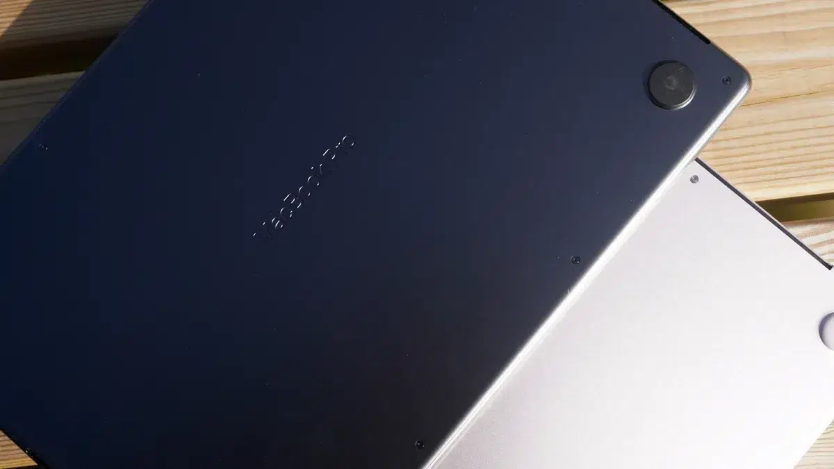Изображение к статье: MacBook Pro M7 может быстро сменить M6 и принести новый дизайн