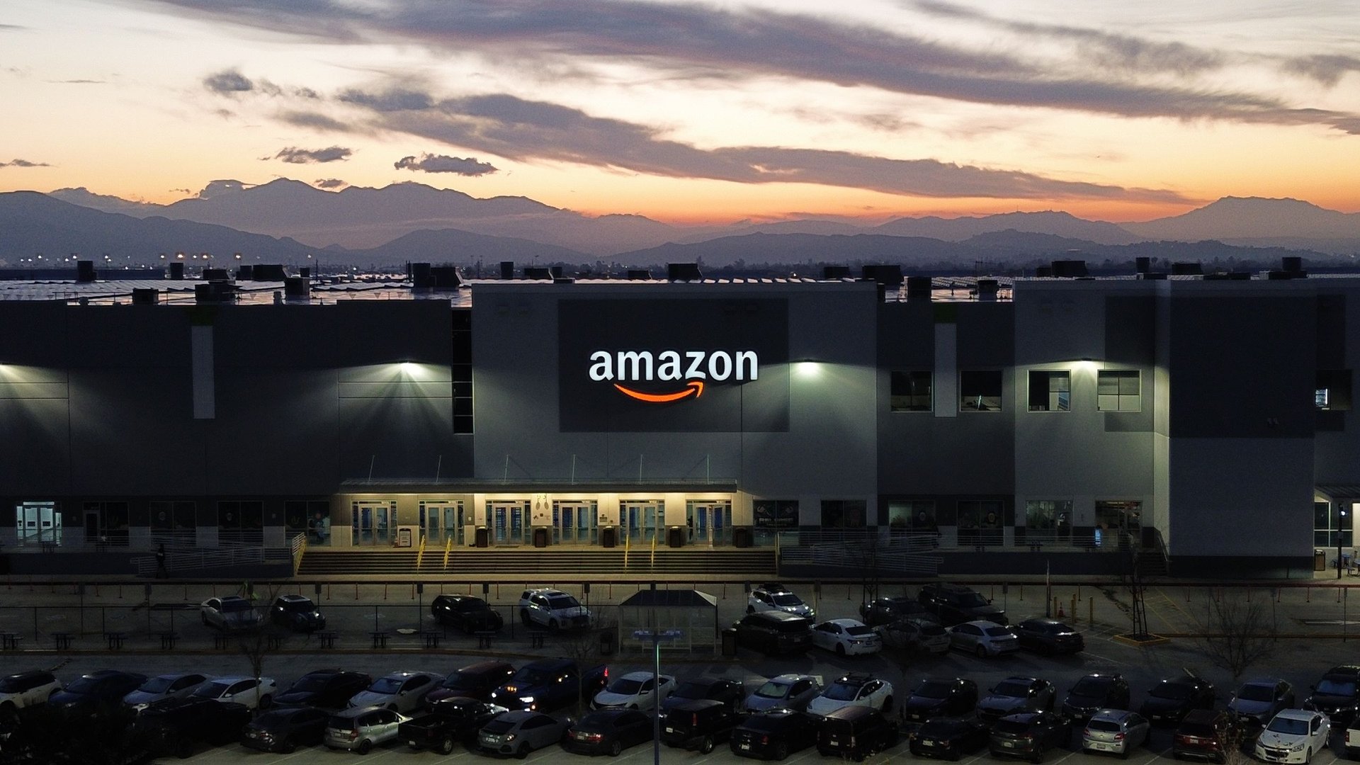 Amazon нарастила выбросы на 16 из за спроса на ИИ