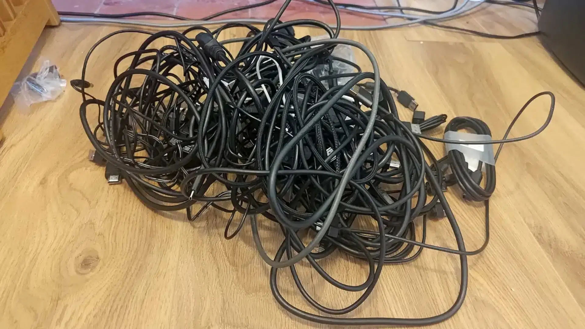Тест USB C кабелей показал половину пора списать