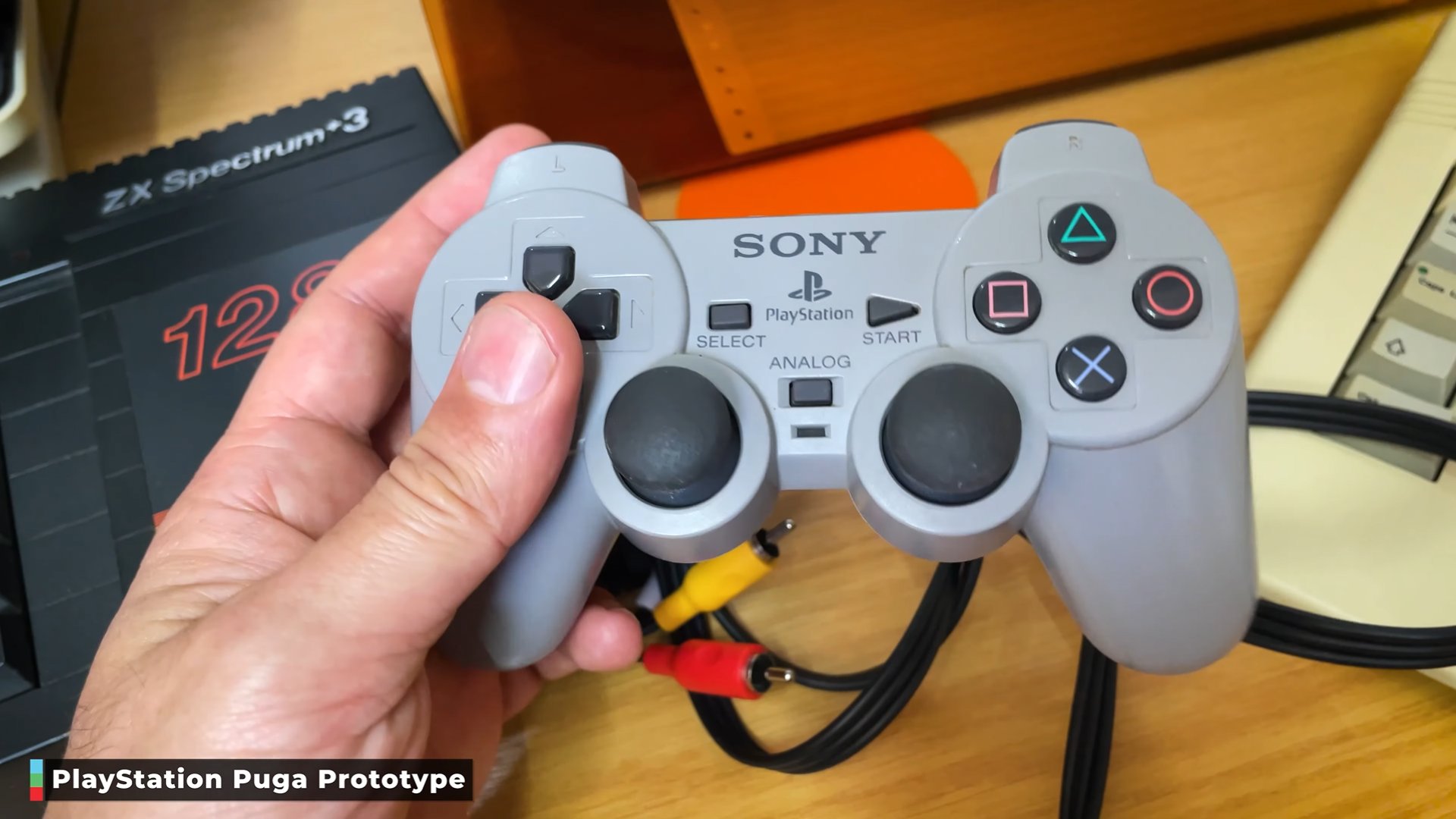 Sony свернула PlayStation Puga PS1 внутри геймпада