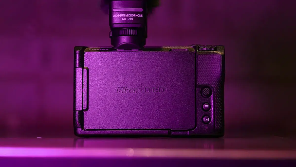 Изображение к статье: Nikon и Fujifilm молчат в 2026 году: какие камеры ждём