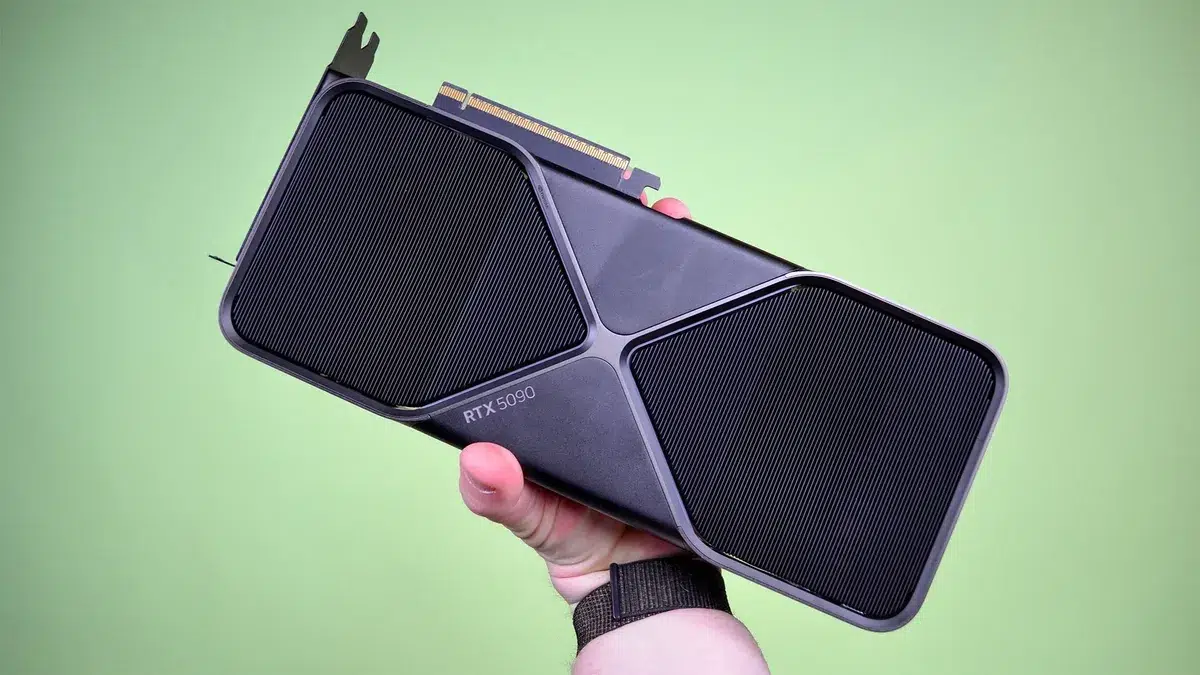 Изображение к статье: RTX 5090 подплавила райзер-кабель в тесной сборке
