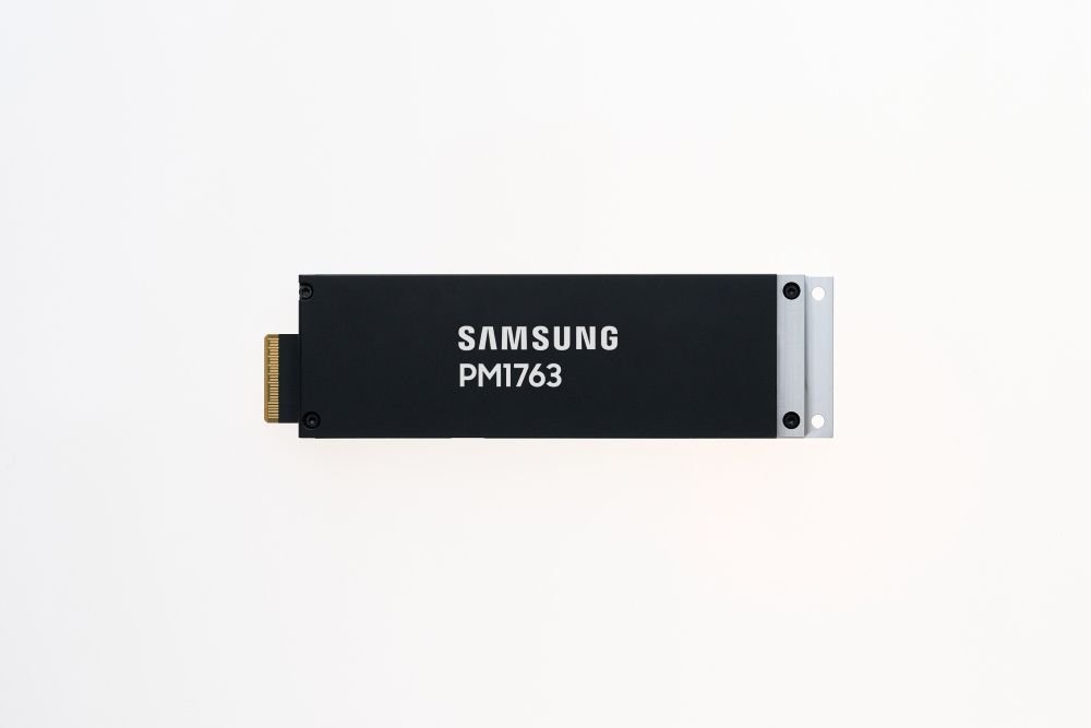Samsung PM1763 SSD PCIe 60 на 16 ТБ не для домашних ПК