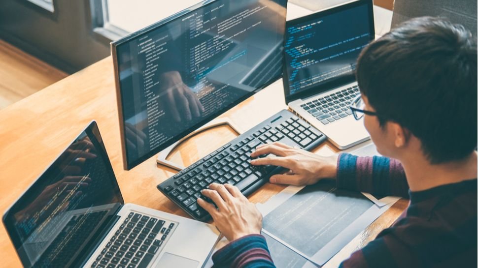 Линус Торвальдс Linux не станет проектом против AI