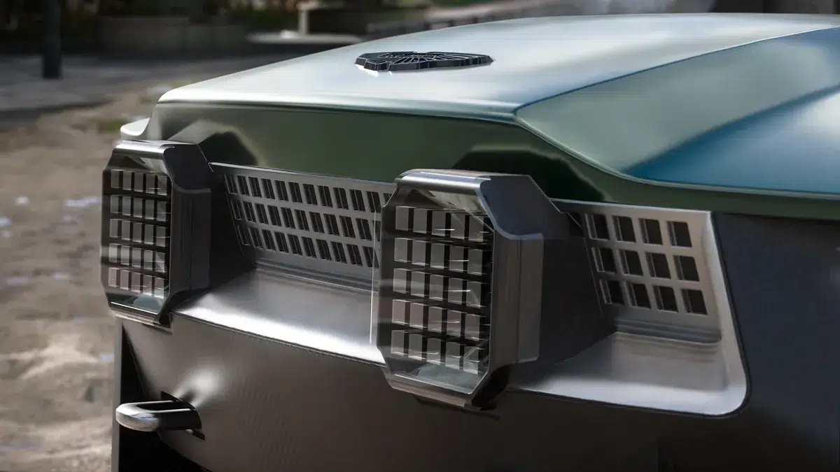 Изображение к статье: Aston Martin Dreadnought едет в Call of Duty: MW4