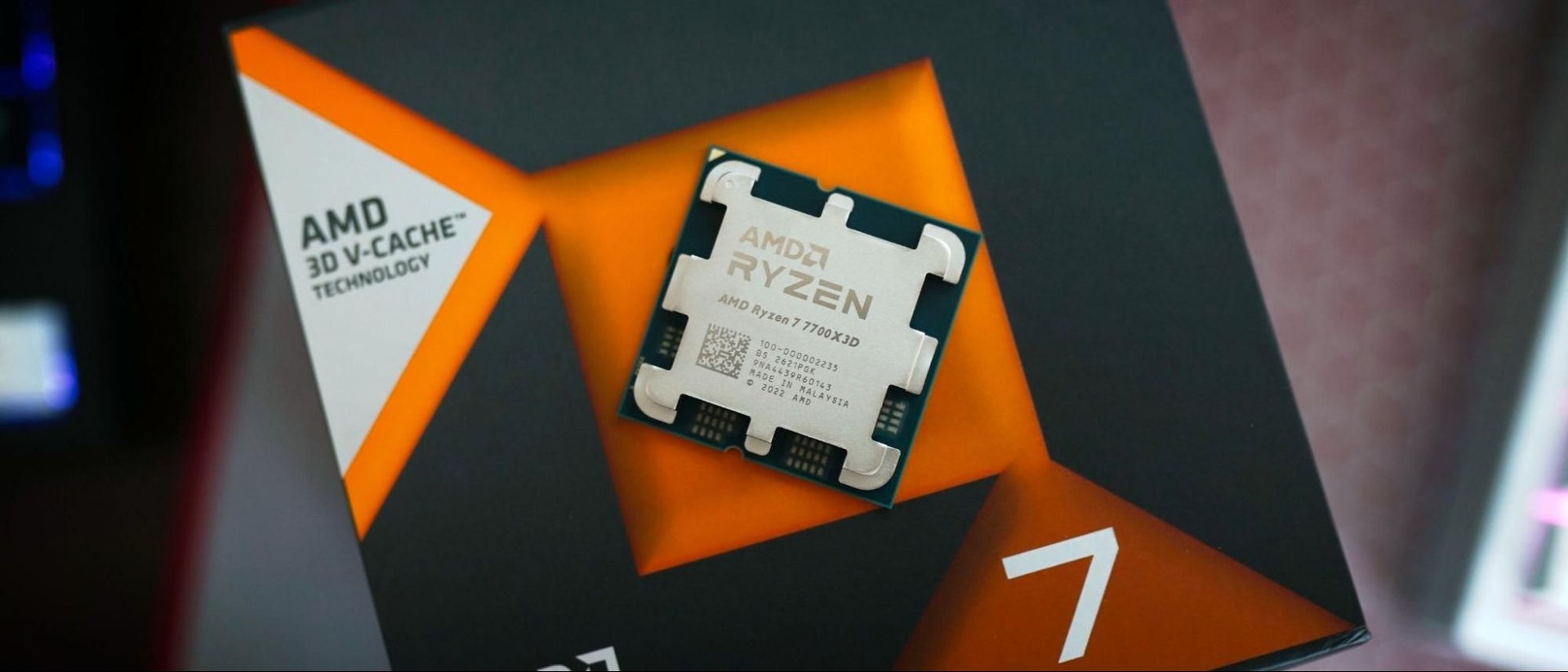 Ryzen 7 7700X3D упал до $279 через дни после запуска