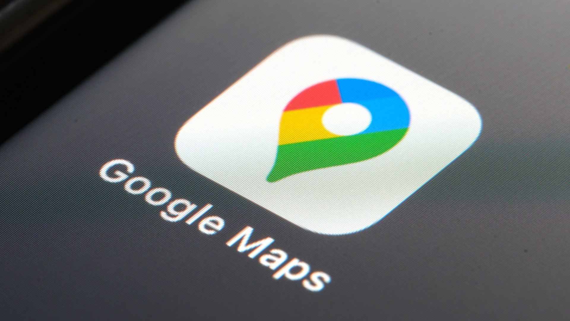 Google Maps добавляет спидометр в Android Auto спустя годы
