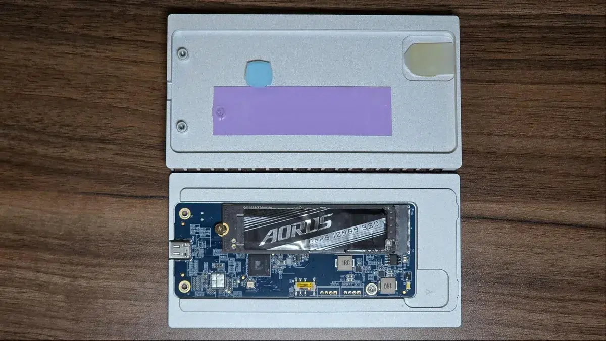 Изображение к статье: Старый SSD вместо внешнего диска: тест USB4-корпусов