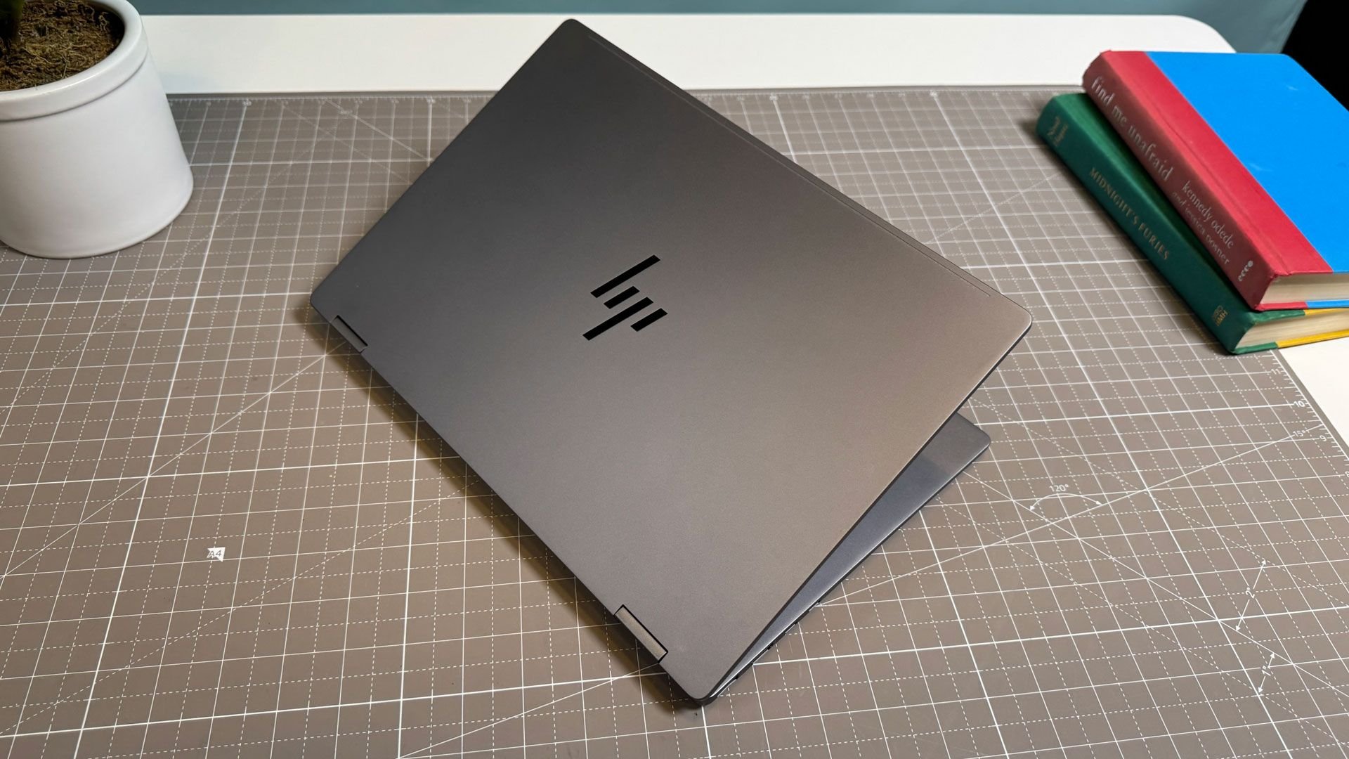 Claude Code помог открыть BIOS HP и 55 скрытых настроек