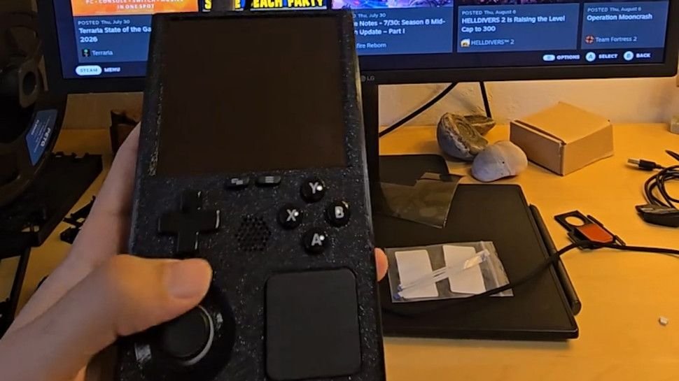 Изображение к статье: Steam Deck превратили в Game Boy: экран пока не работает