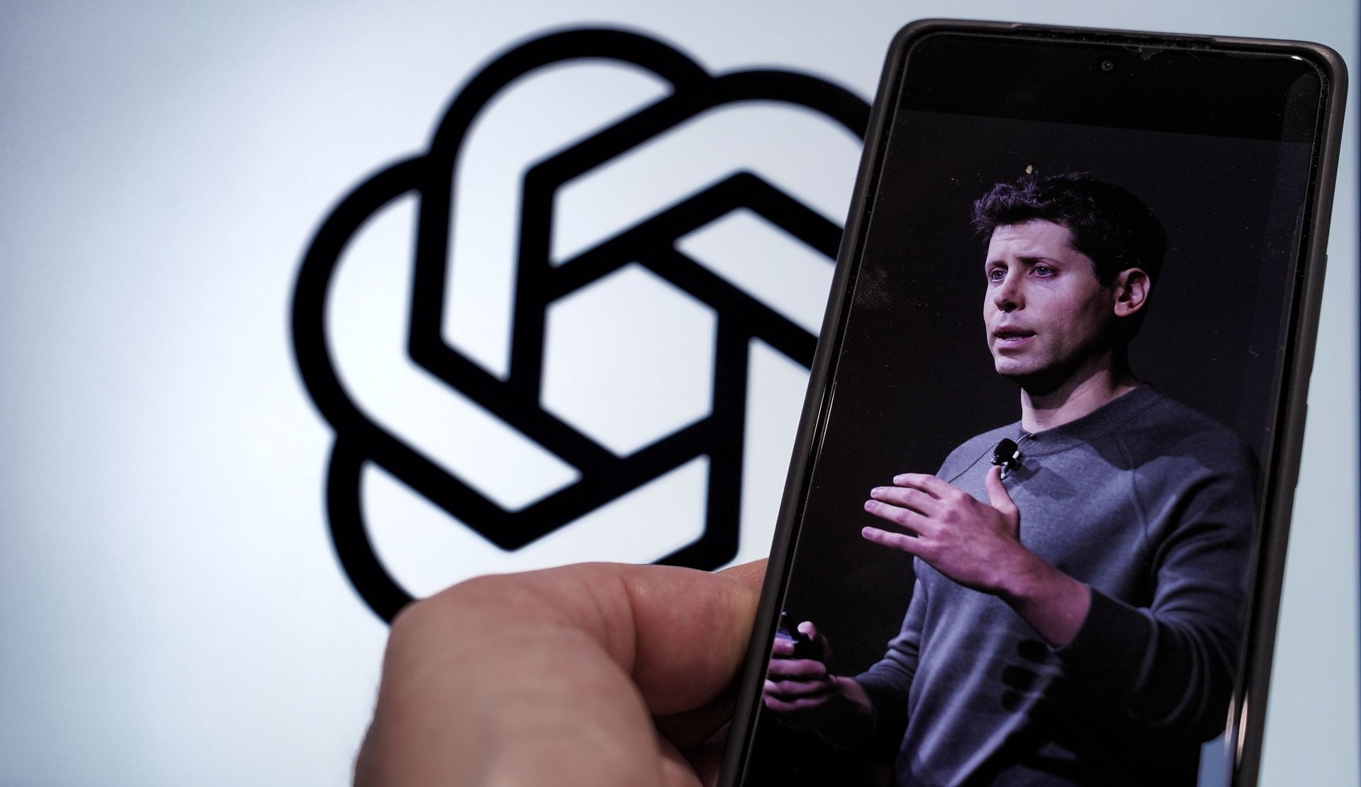 Из OpenAI ушла глава этики что значит для ChatGPT