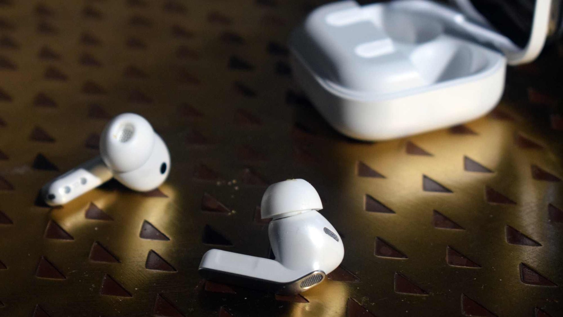 Galaxy Buds получат режим слухового аппарата с допуском FDA