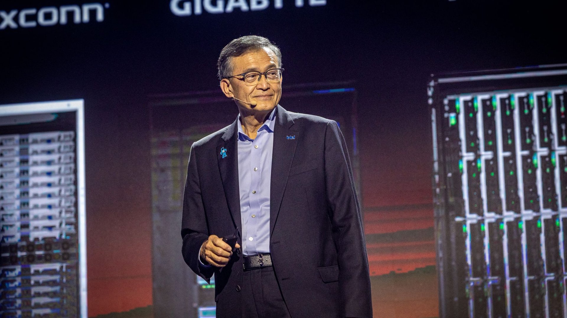 Intel снова смотрит на память CPU и DRAM хотят сложить
