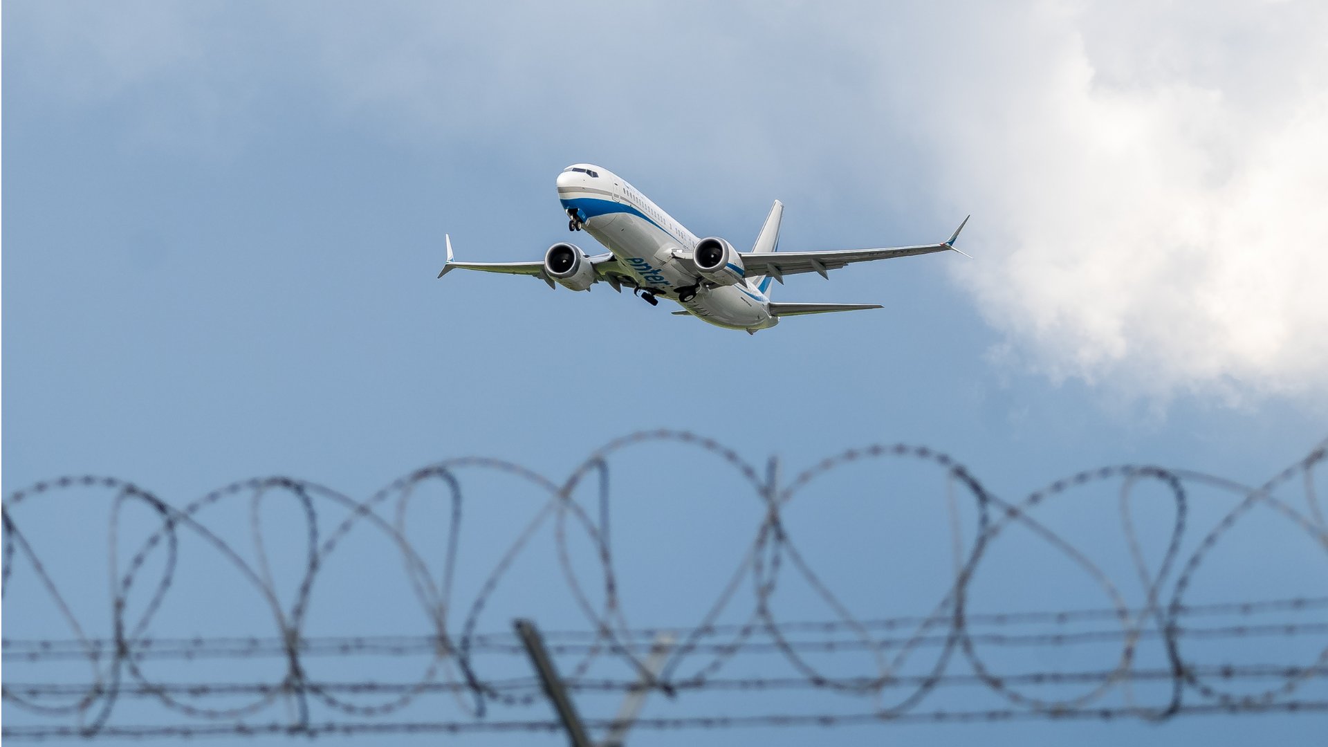 У Boeing 737 нашли риск взлома FMC через мини гаджет