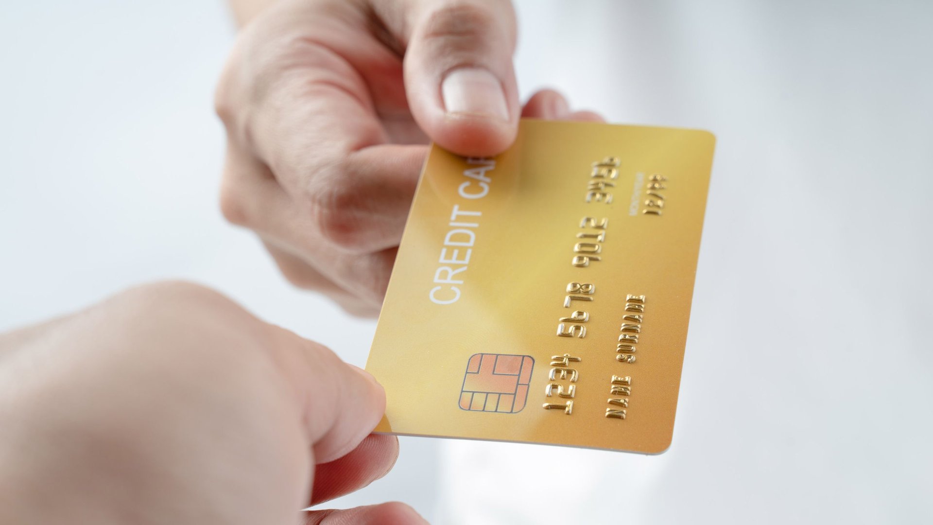 Просроченные Visa карты смогли оживить для оплаты