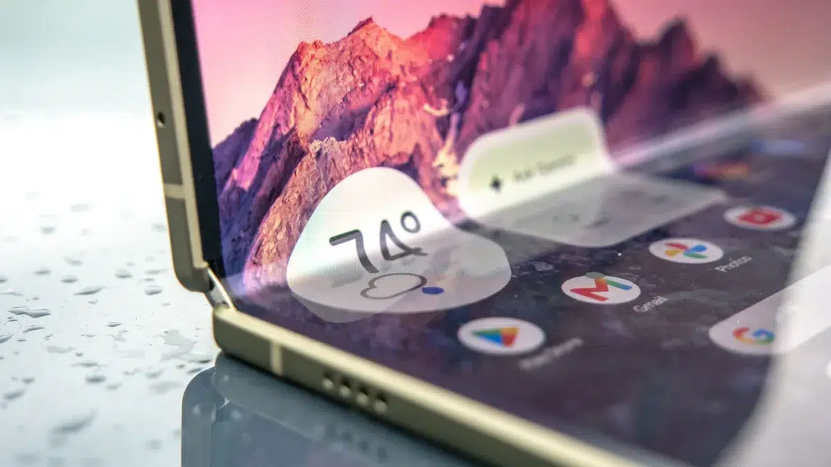 Изображение к статье: iPhone Ultra хвалят тестеры: что известно о складном Apple