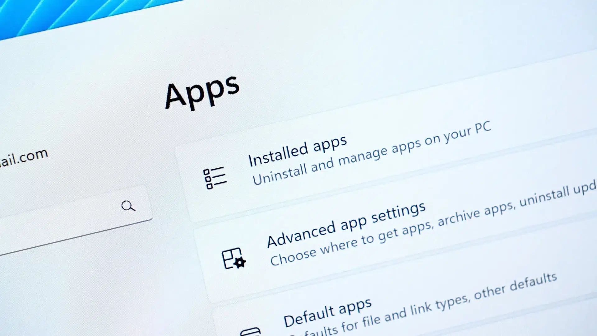 Windows on Arm доросла до 7000 приложений но не игр