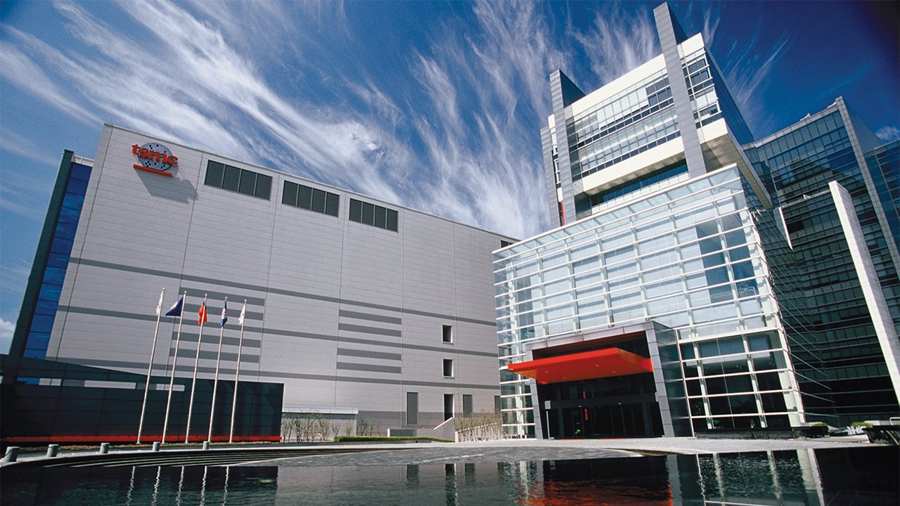 TSMC почти удвоила спрос на оборудование для фабрик
