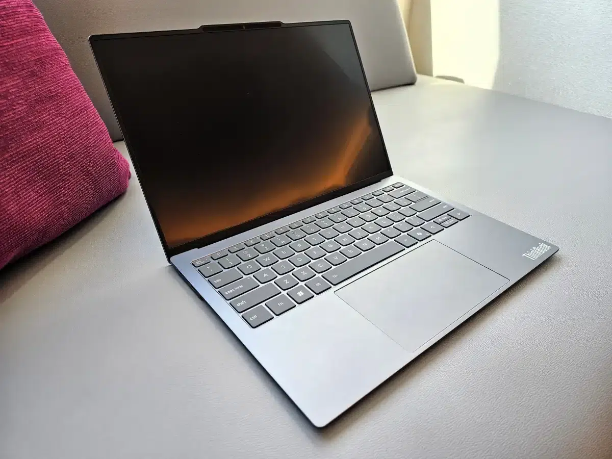 Изображение к статье: Lenovo показала фанлесс-ноутбук AeroBlade с AirJet