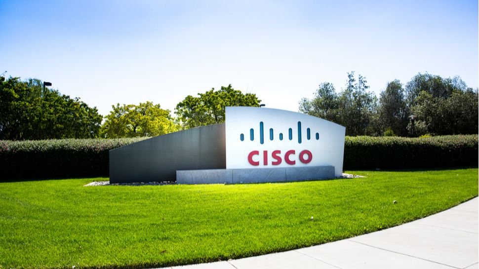 Cisco закрыла 8 уязвимостей IOS XR три из них критические
