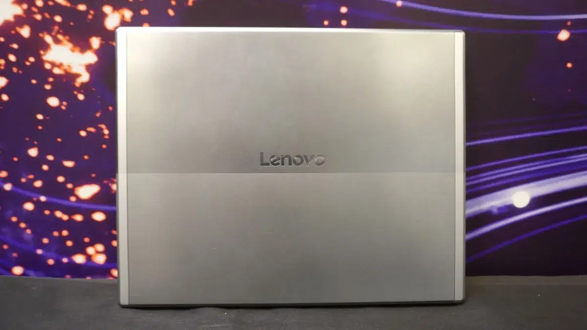 Изображение к статье: Lenovo Project Swan расширяет экран с 14 до 17 дюймов
