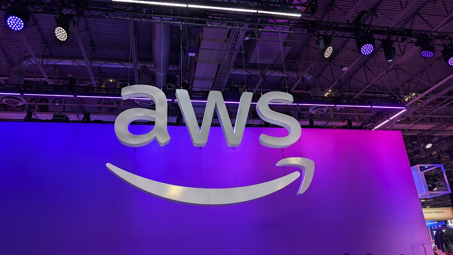 Qualcomm и AWS договорились о $4 млрд для AI ЦОД