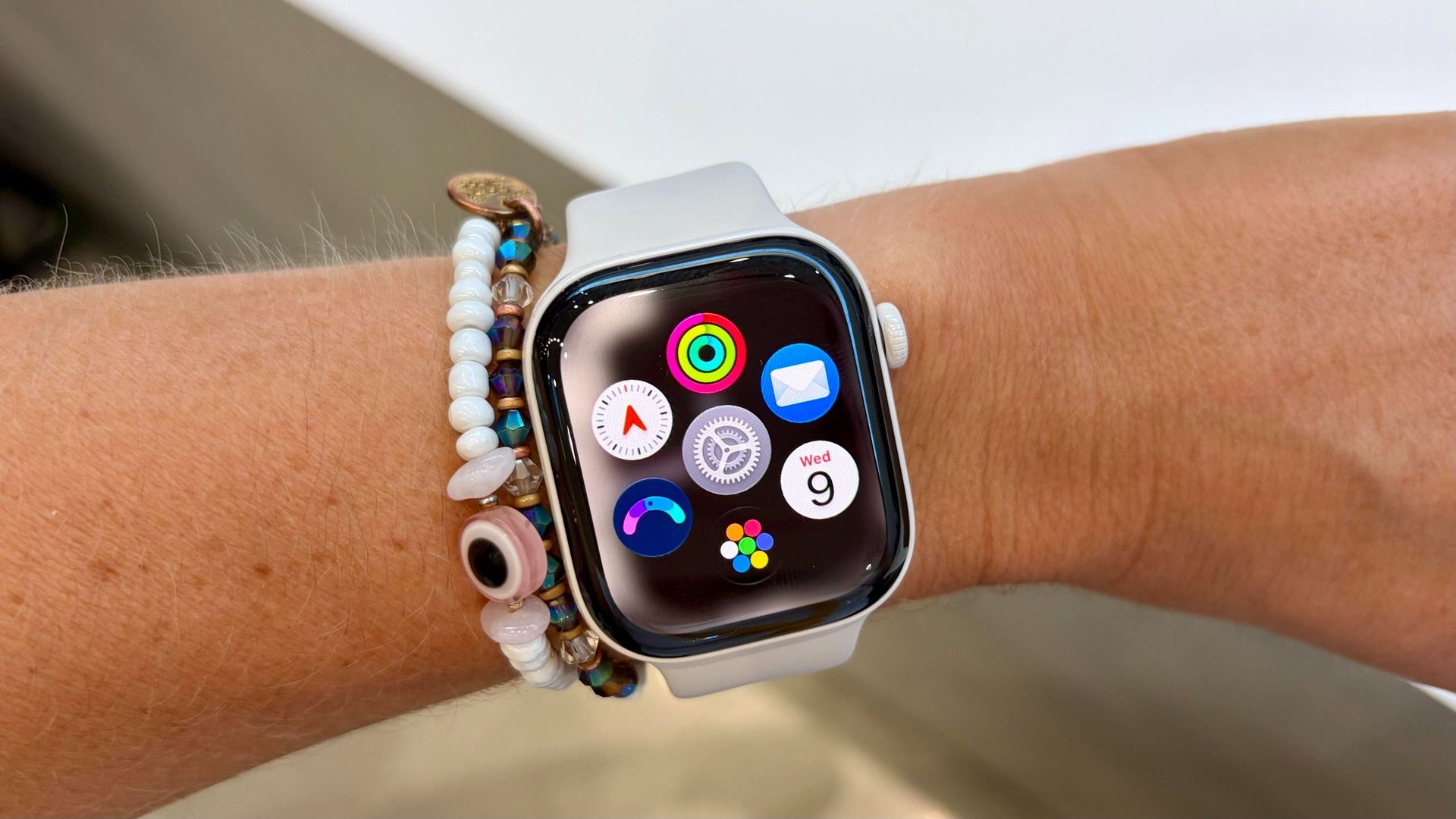 Apple Watch с Siri Recap вызвали спор о приватности